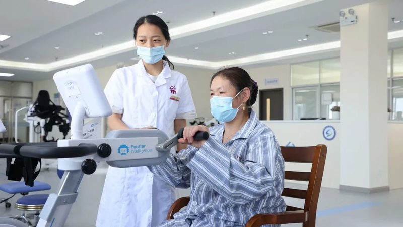养老院康复护理床尺寸规范：尺寸背后的科学考量