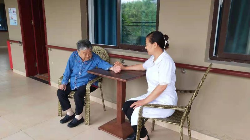 养老服务加盟代理资质条件：揭秘加盟之路的关键要素**