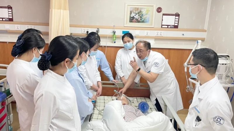 社区日间照料中心护理员：他们的工作内容及重要性**