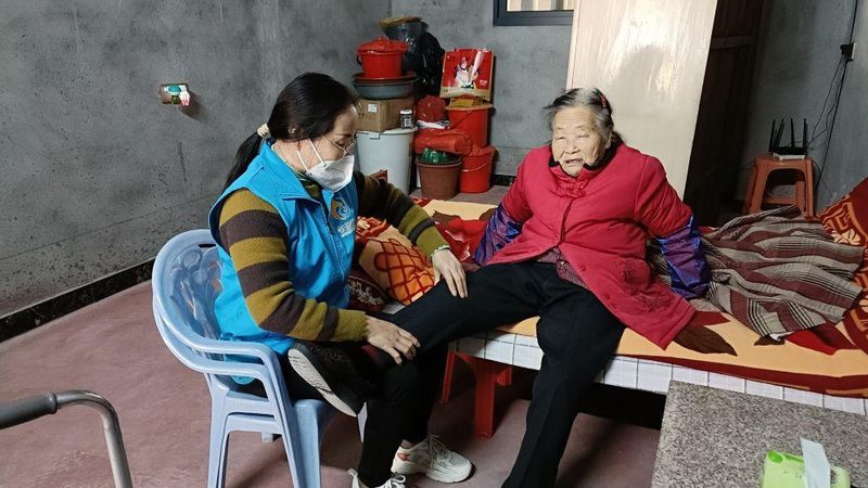 助浴机器人：揭秘其型号与优缺点