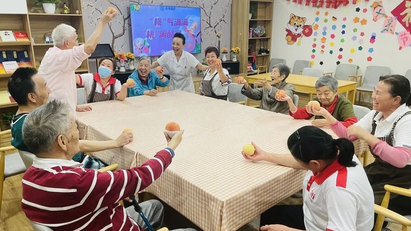 养老护理员培训实操内容全解析：提升服务质量的关键